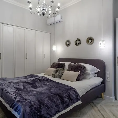 Apartament The Olive House - Center - Free Parking Burgas