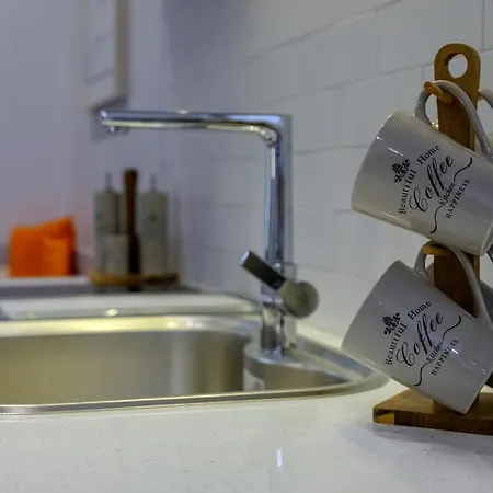 The Olive House - Center - Free Parking Apartament